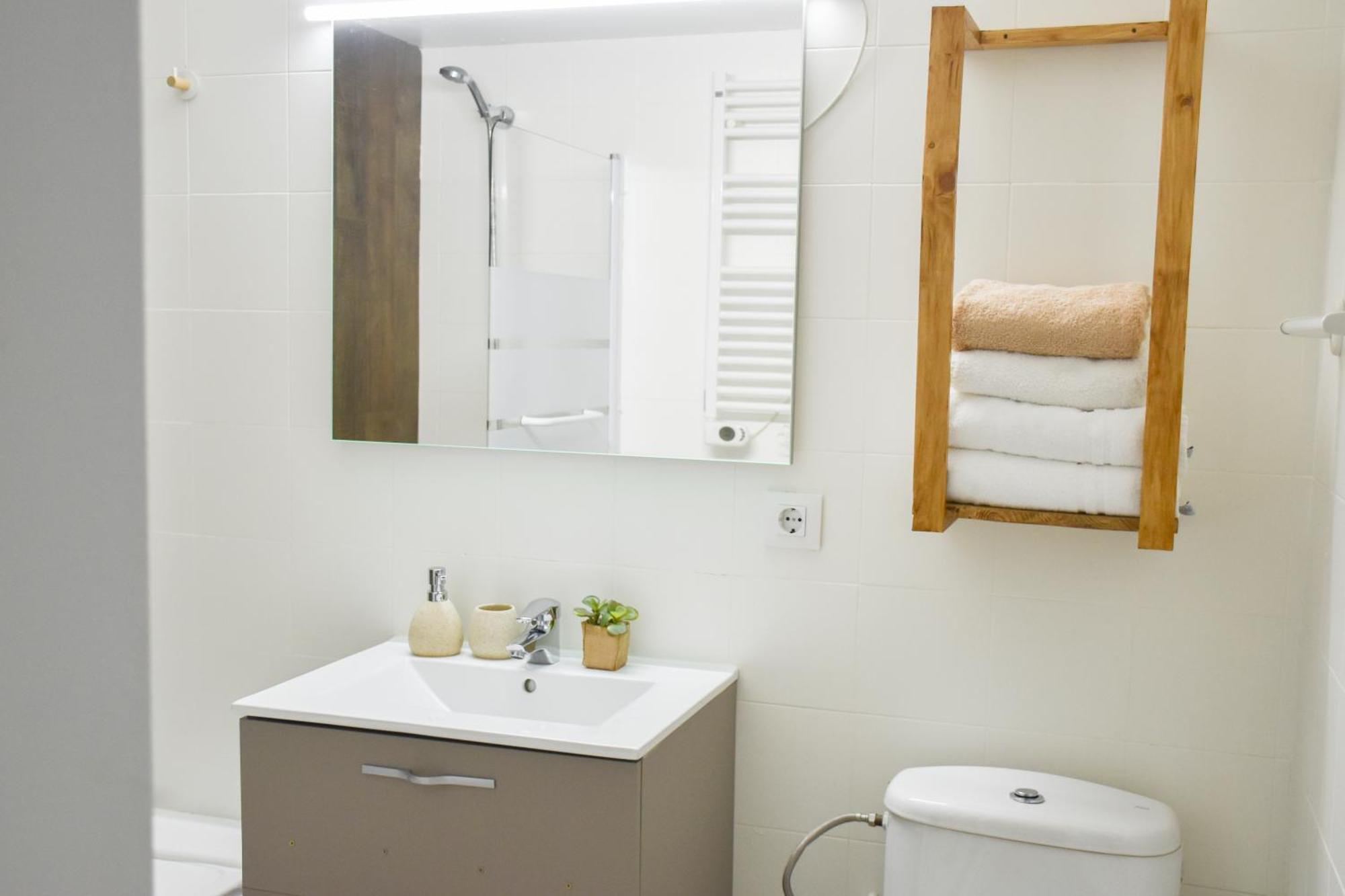 La Neu Studio Neuf Pour 4 Pax En Centre Ville باس دي لا كاسا المظهر الخارجي الصورة